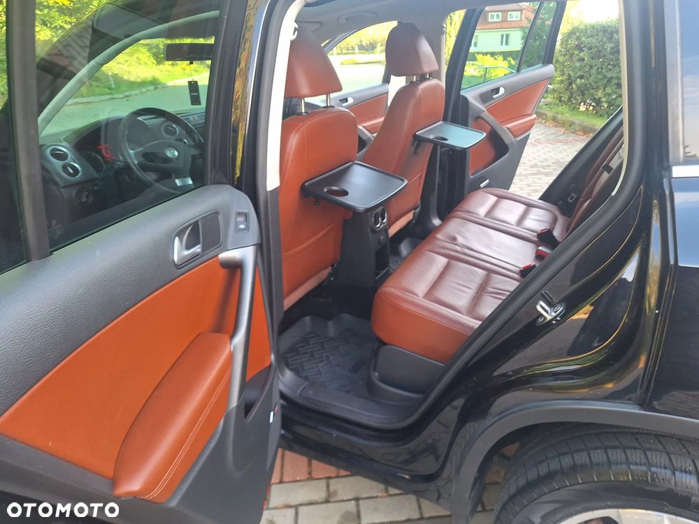 Volkswagen Tiguan 2.0 TDI DPF 4Motion Track & Avenue - 27