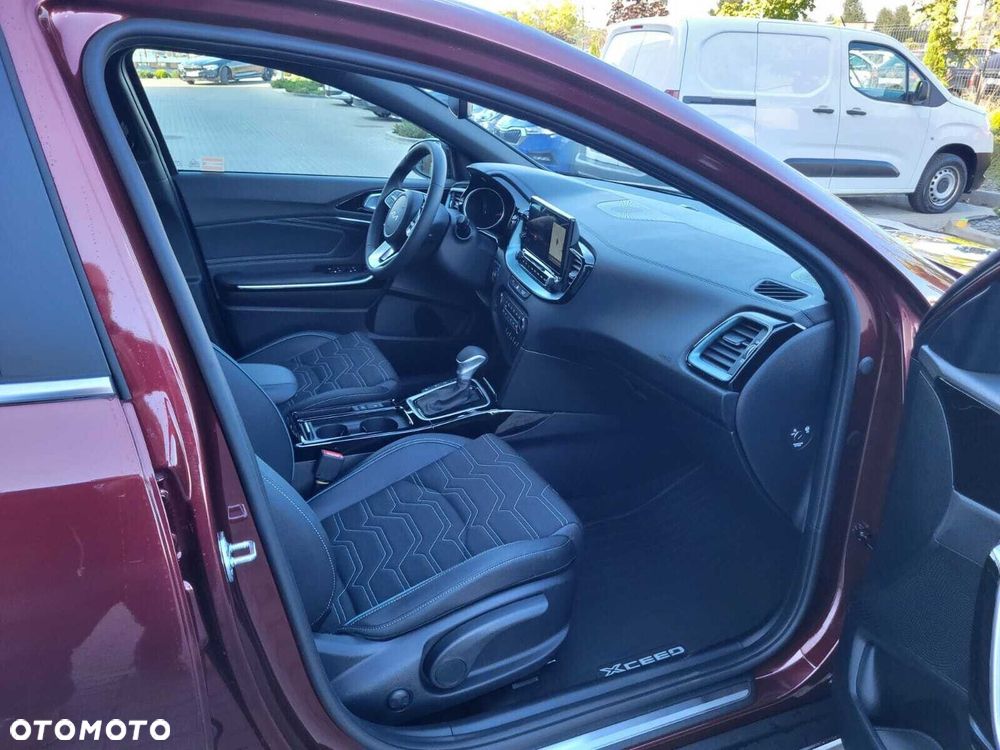 Kia XCeed 1.6 T-GDI Tribute DCT - 29