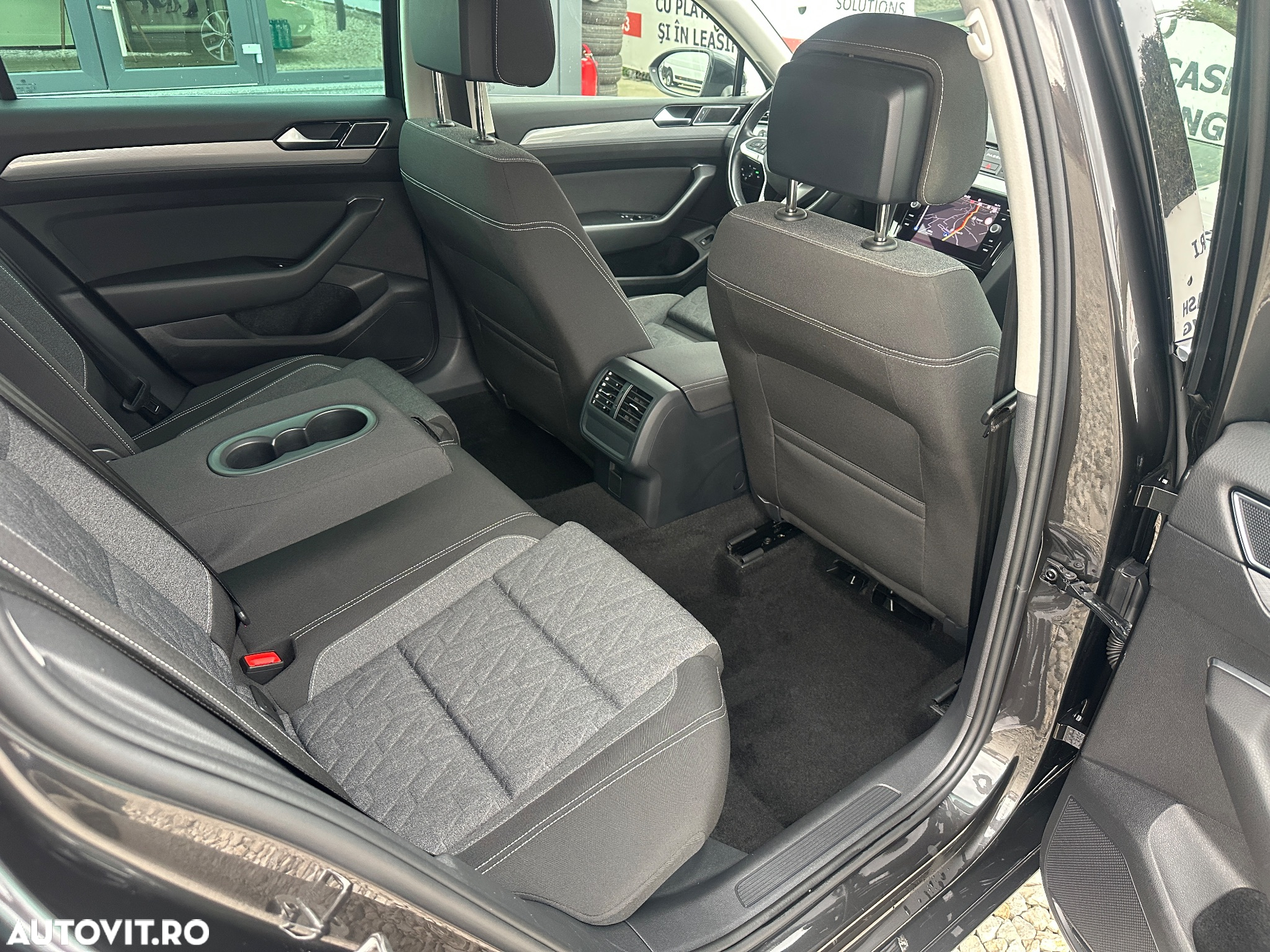 Volkswagen Passat Variant 2.0 TDI DSG (BlueMotion Technology) Comfortline - 17