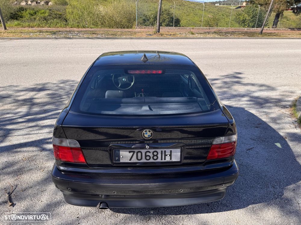 BMW 318 tds Compact - 2