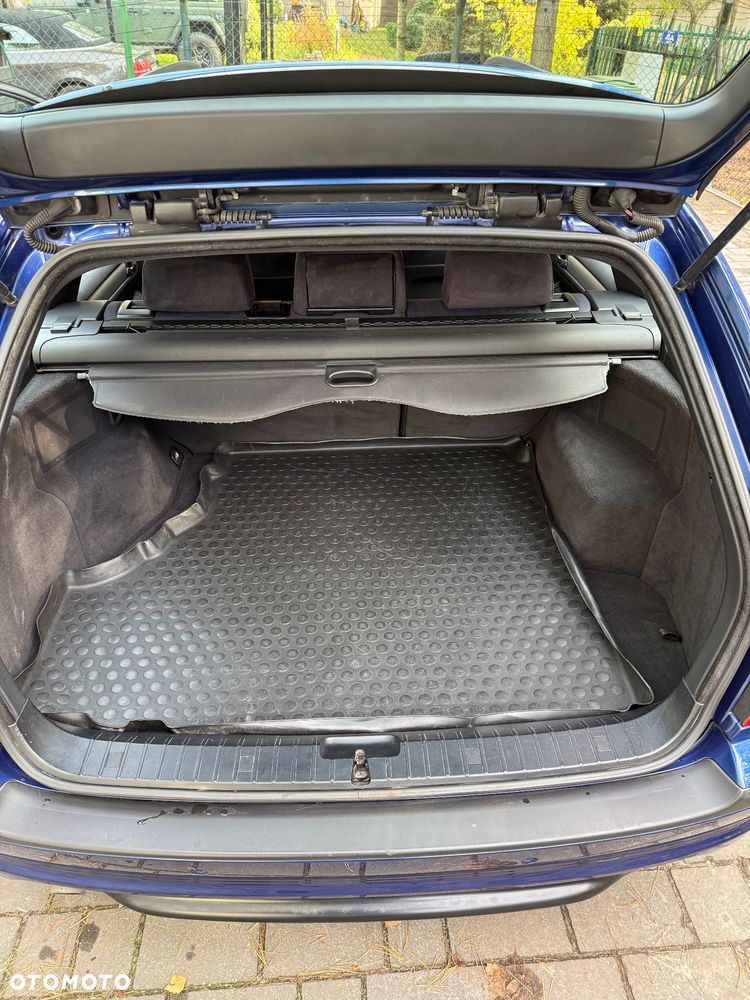 BMW Seria 3 318i - 35