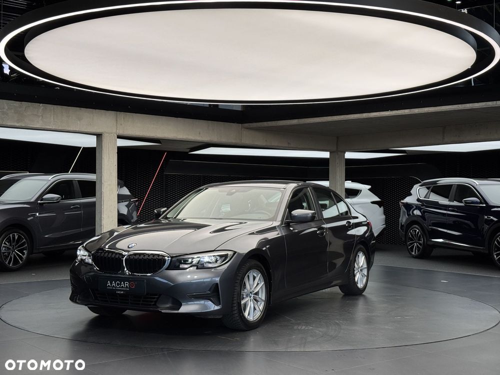 BMW Seria 3 318i - 2