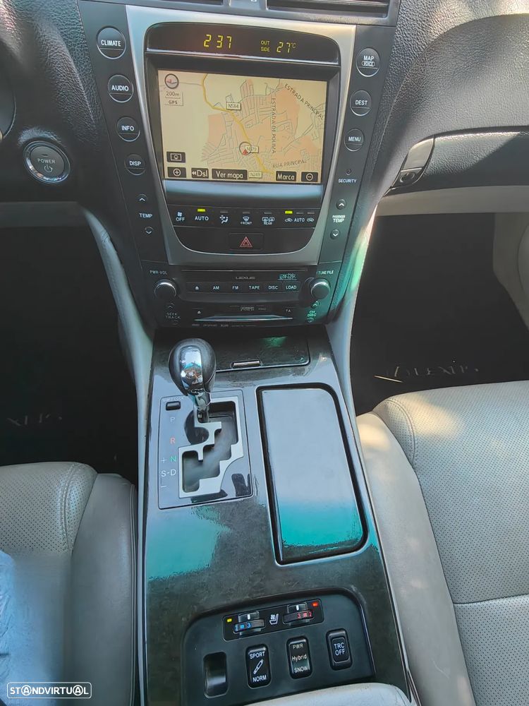 Lexus GS 450h 36 - 20