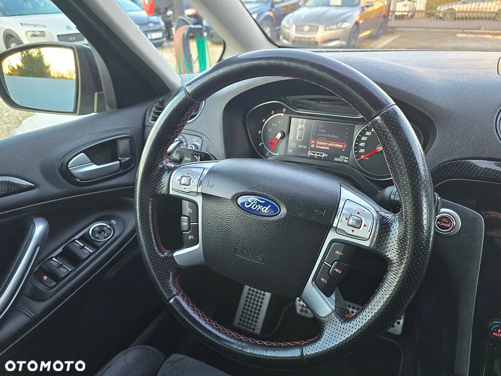 Ford S-Max 2.0 TDCi DPF Titanium X - 28