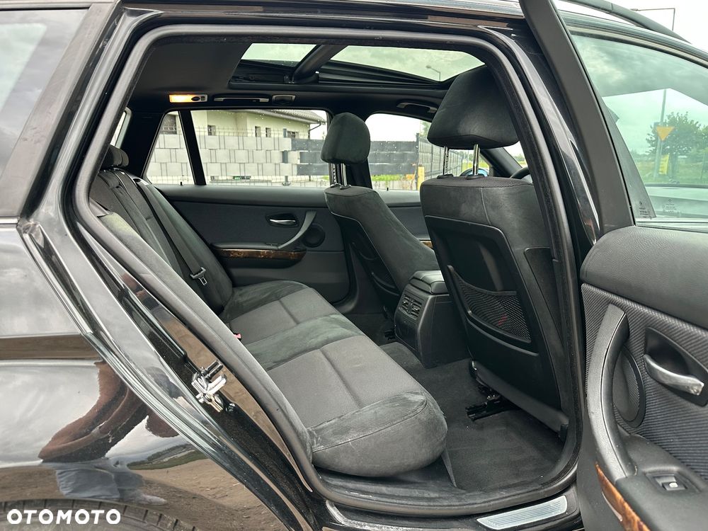 BMW Seria 3 320i - 26