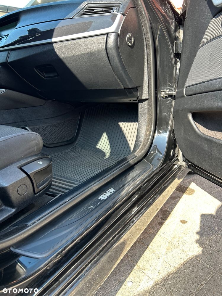 BMW Seria 5 520d - 14