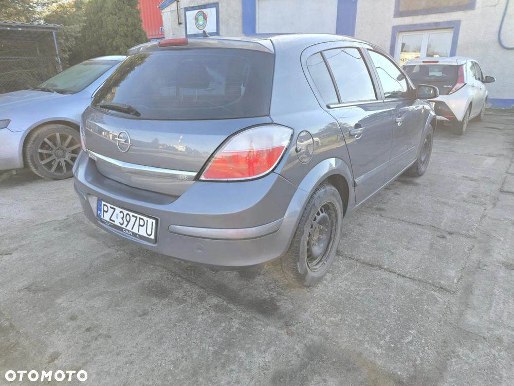 Opel Astra - 4