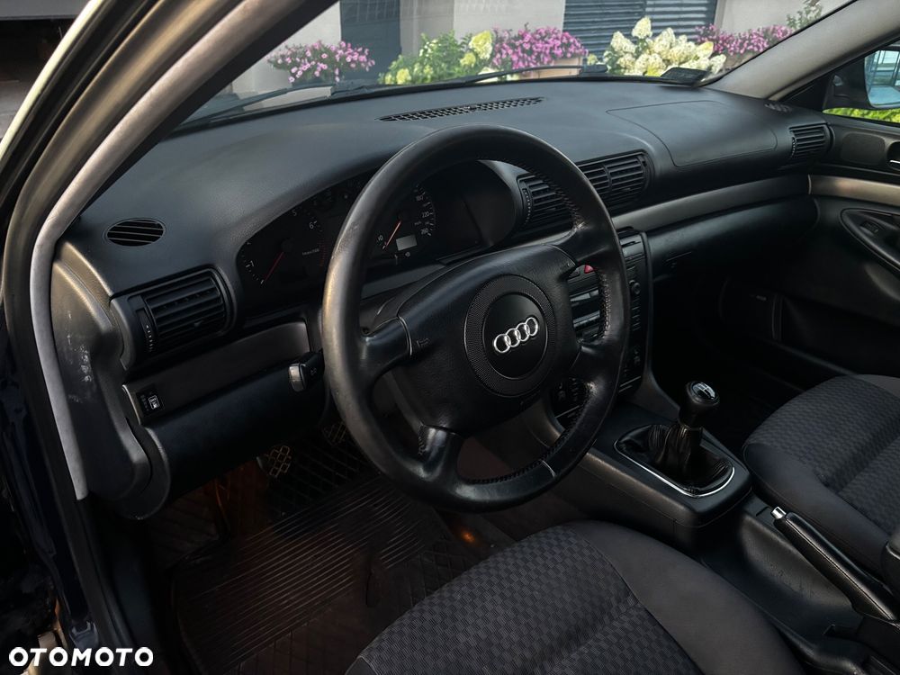Audi A4 Avant 1.8T - 17