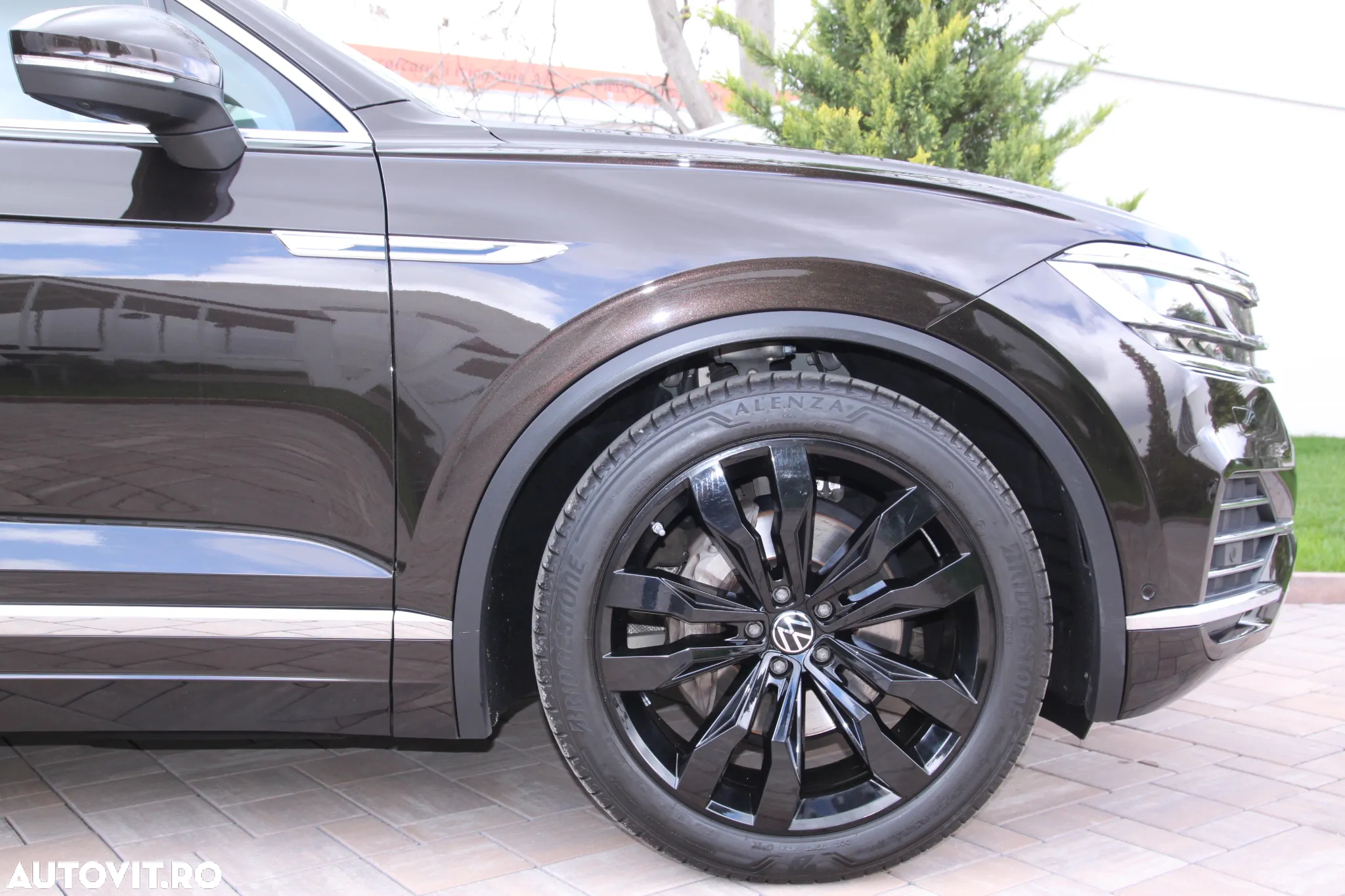 Volkswagen Touareg V6 TDI R-Style - 3