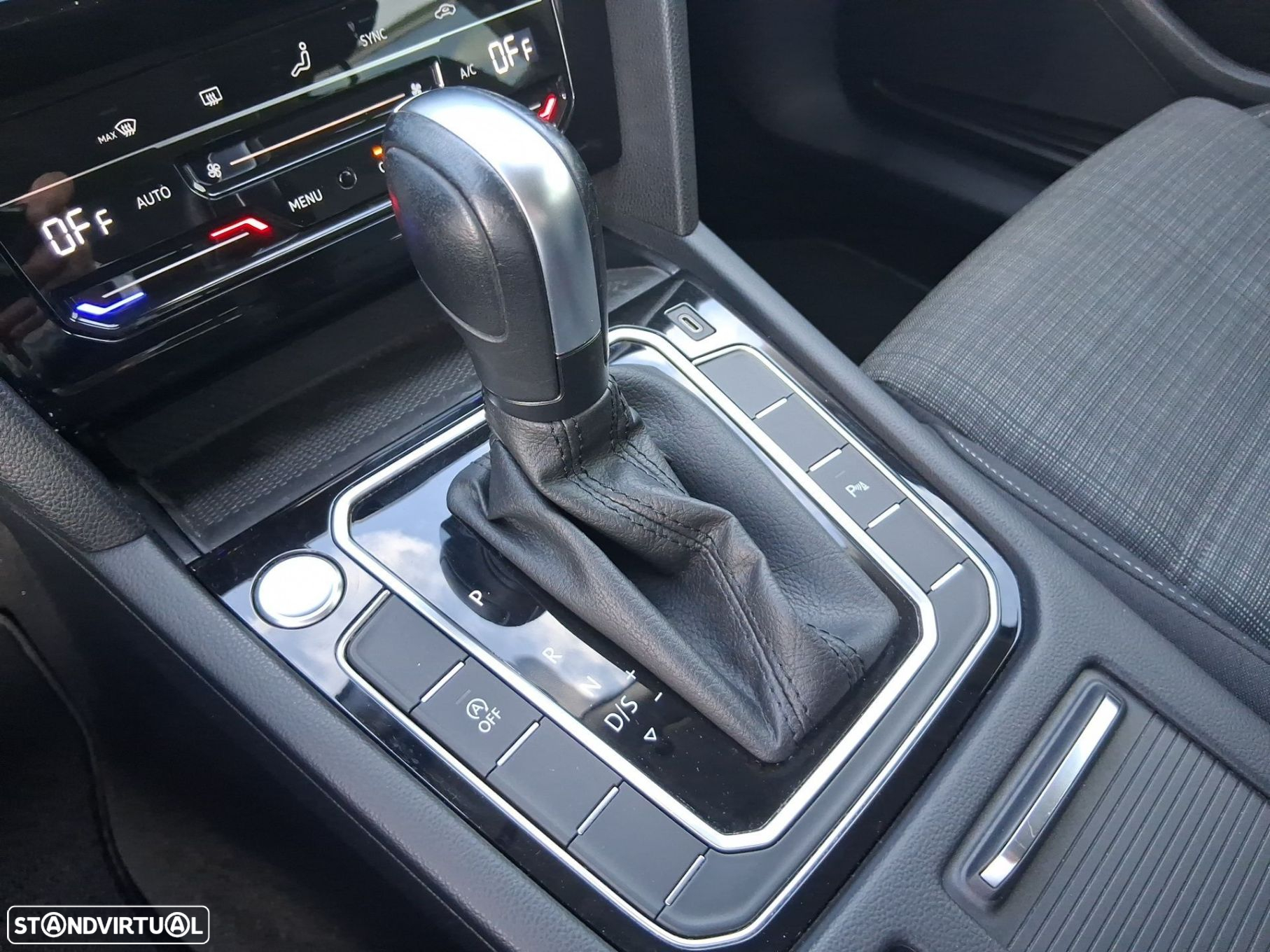VW Passat Variant 2.0 TDi Business DSG - 6