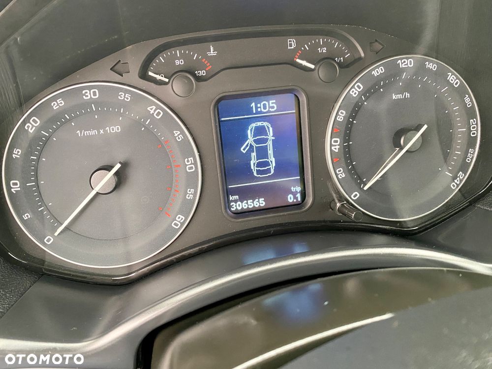 Skoda Octavia 2.0 TDI DPF Elegance - 29