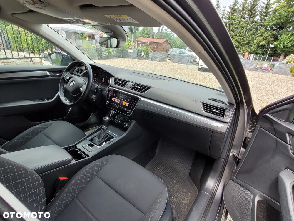 Skoda Superb 1.5 TSI Active DSG - 6
