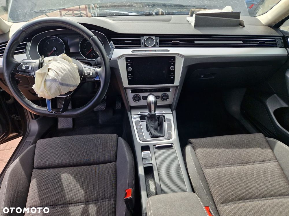 Volkswagen Passat 2.0 TDI BMT Comfortline DSG7 - 14
