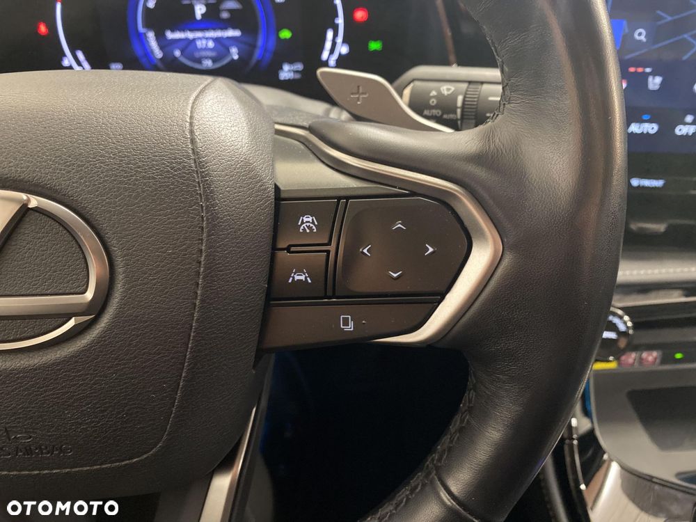 Lexus NX 350h Omotenashi AWD - 14