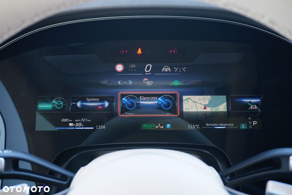 Mercedes-Benz EQS - 12