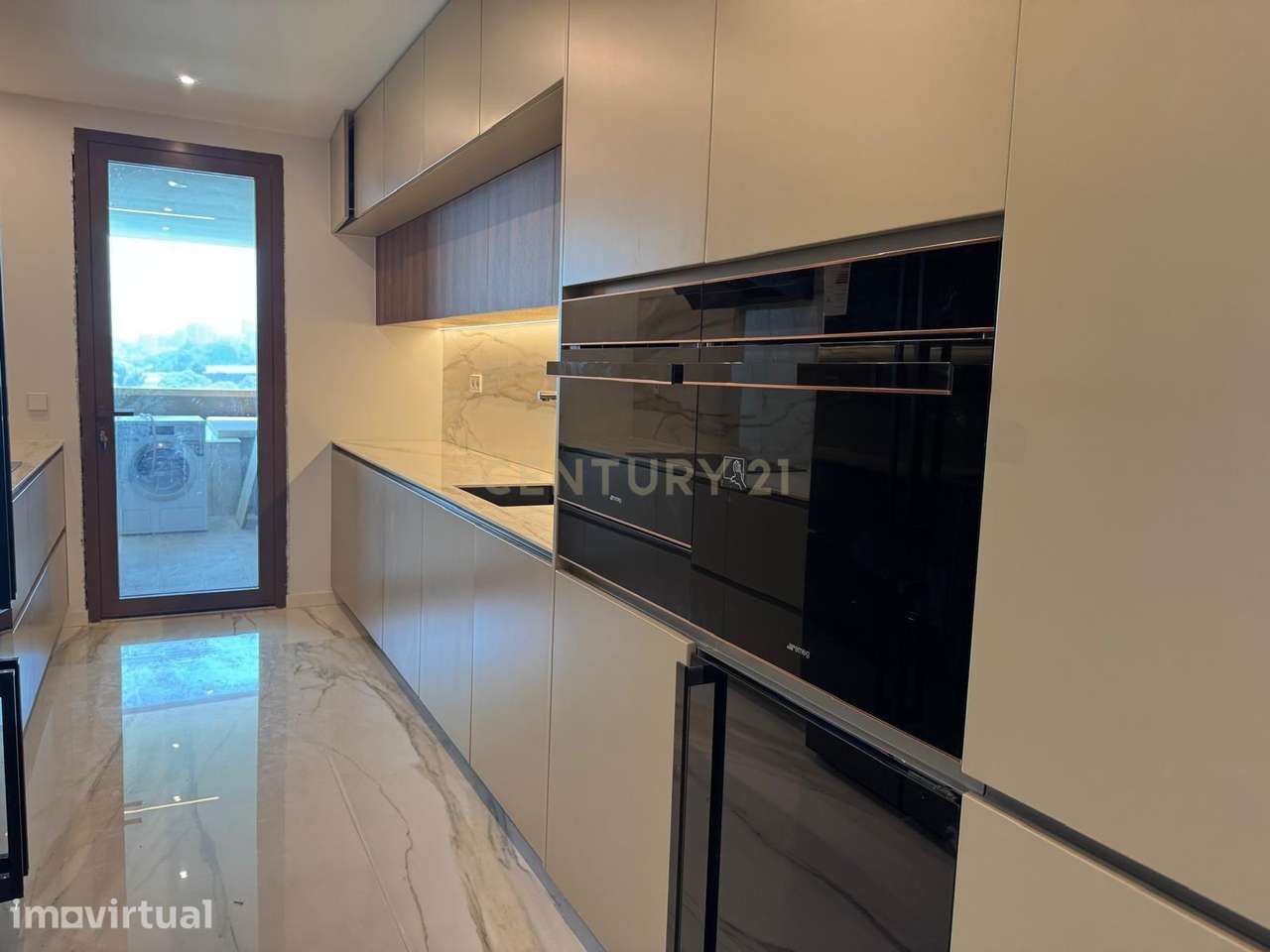 Luxuoso Apartamento com Vista Panorâmica em Vila Nova de Gaia - Grande imagem: 4/30