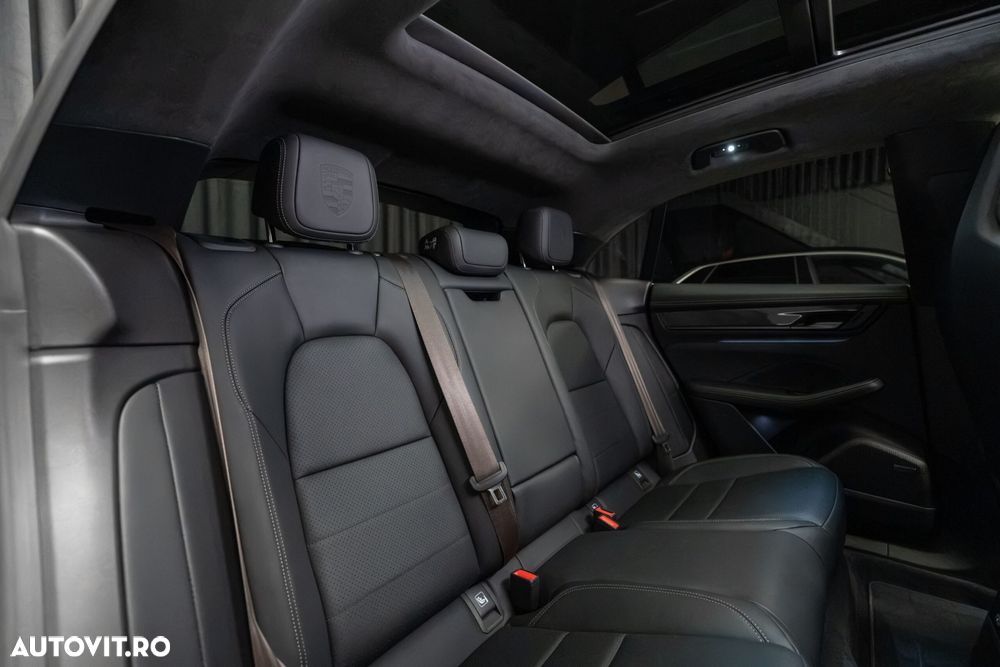 Porsche Macan - 36