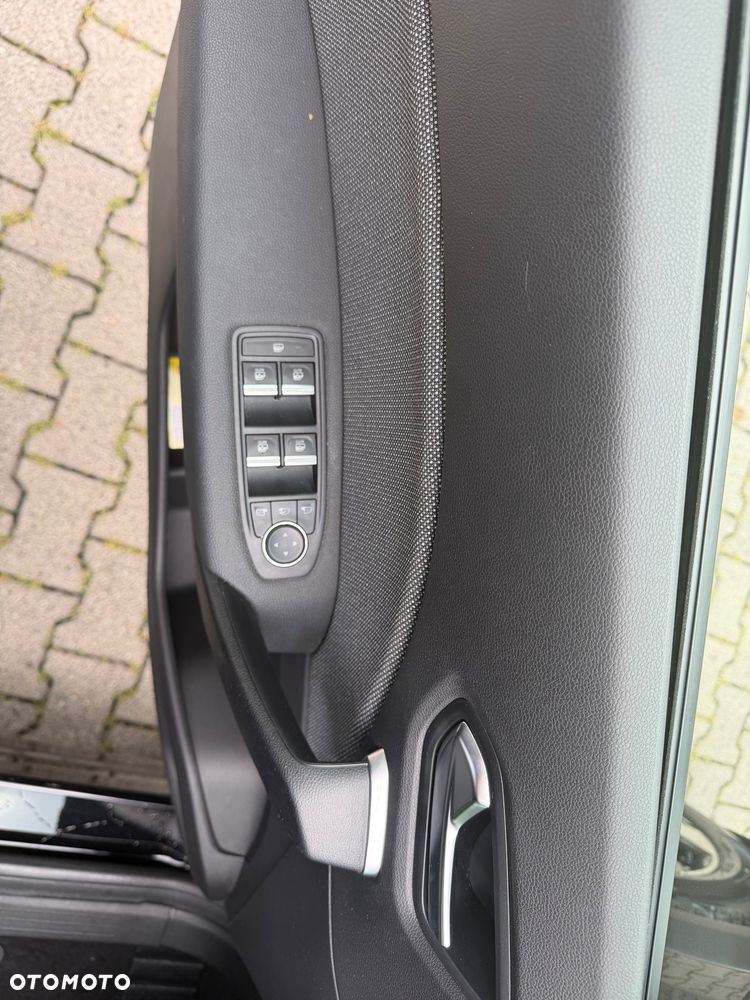 Renault Captur 1.0 TCe Techno - 12