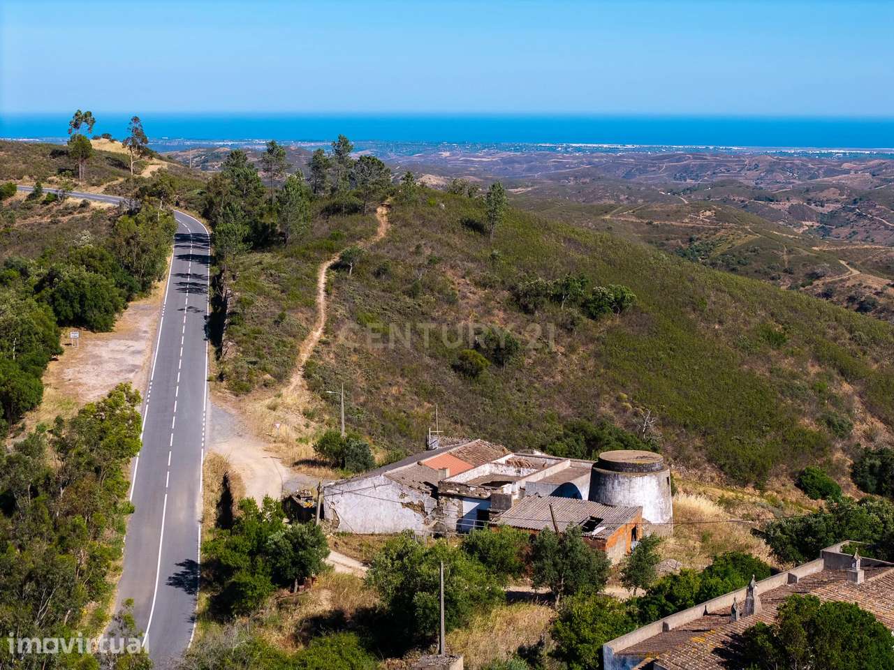 Terreno Misto com Projeto de Turismo Rural e Vista Panorâmica de Mar e - Grande imagem: 5/28