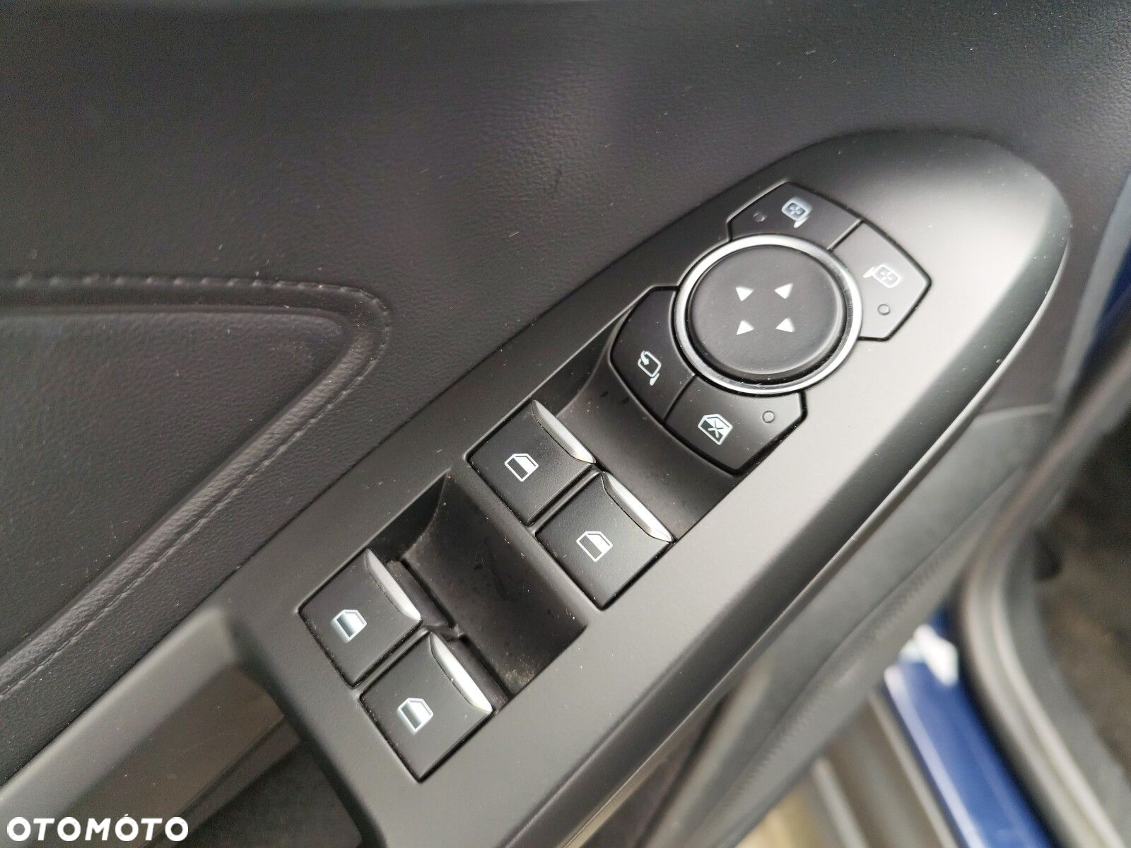 Ford Focus - 11