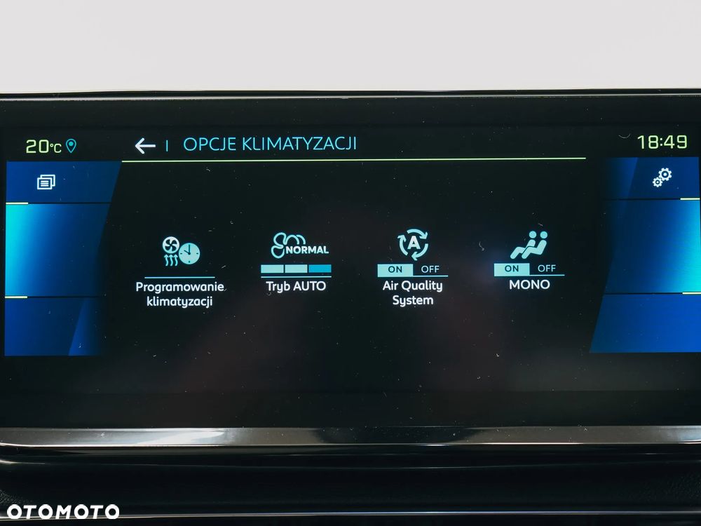 Peugeot 3008 225 e-EAT8 Allure - 24
