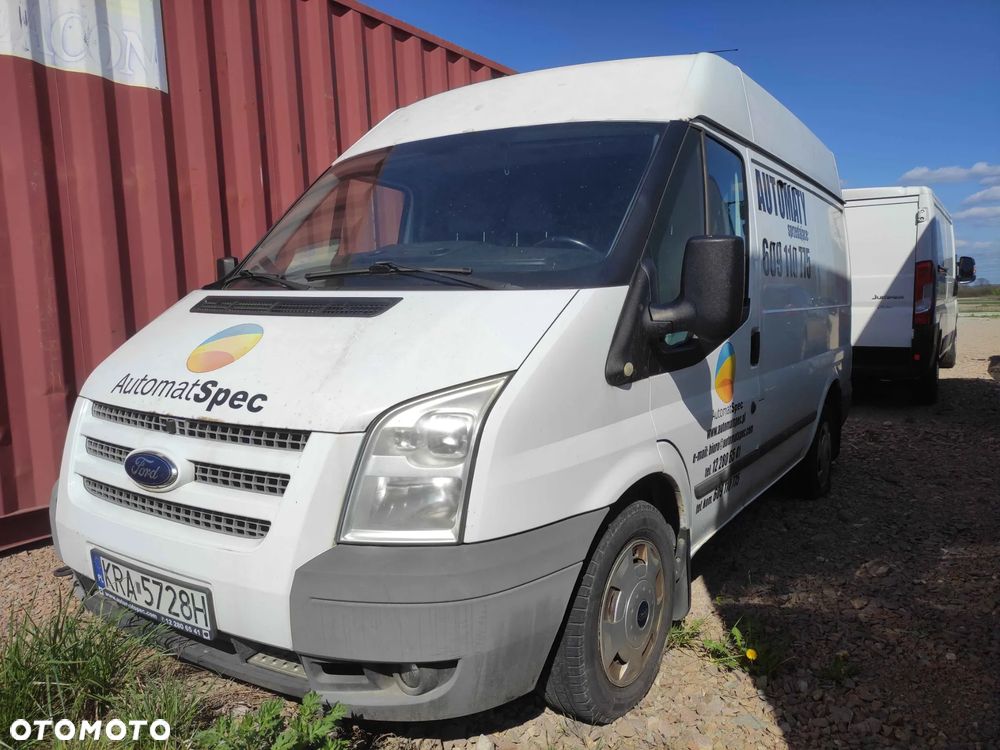 Ford Transit - 1