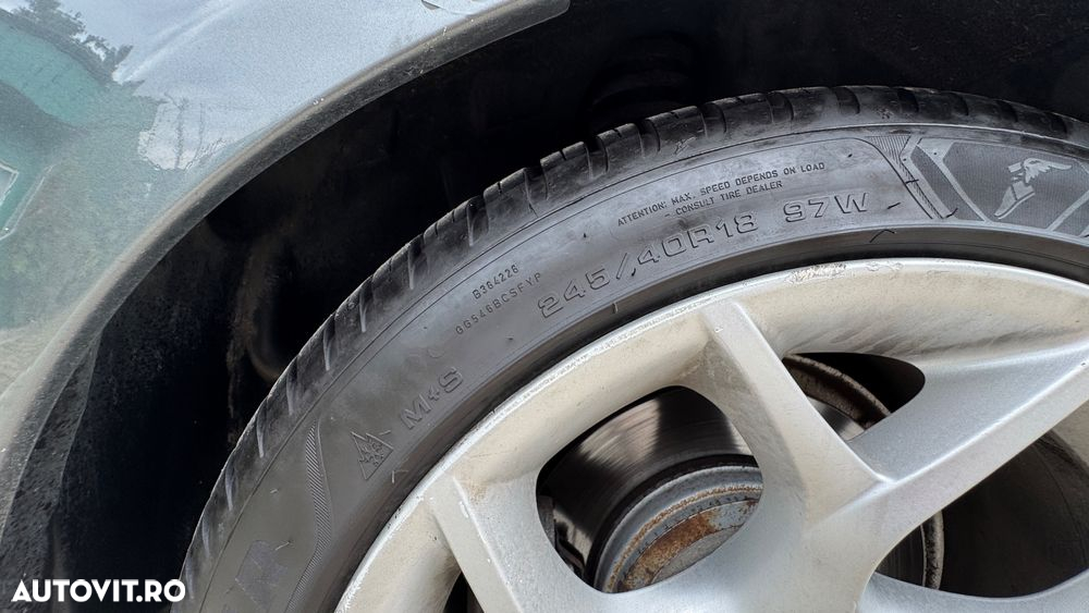 BMW Seria 5 525d - 13