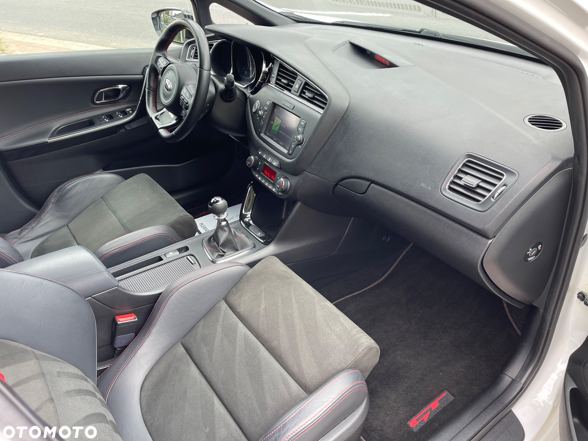 Kia Ceed 1.6 T-GDI GT-Track - 18