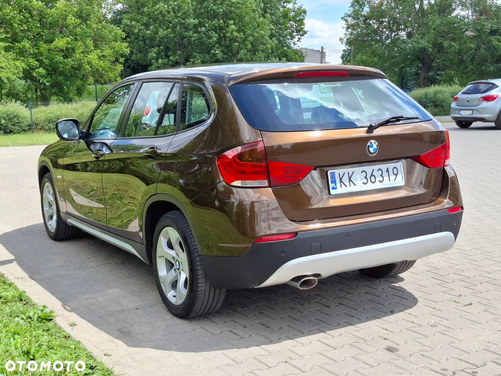 BMW X1 sDrive18d - 11