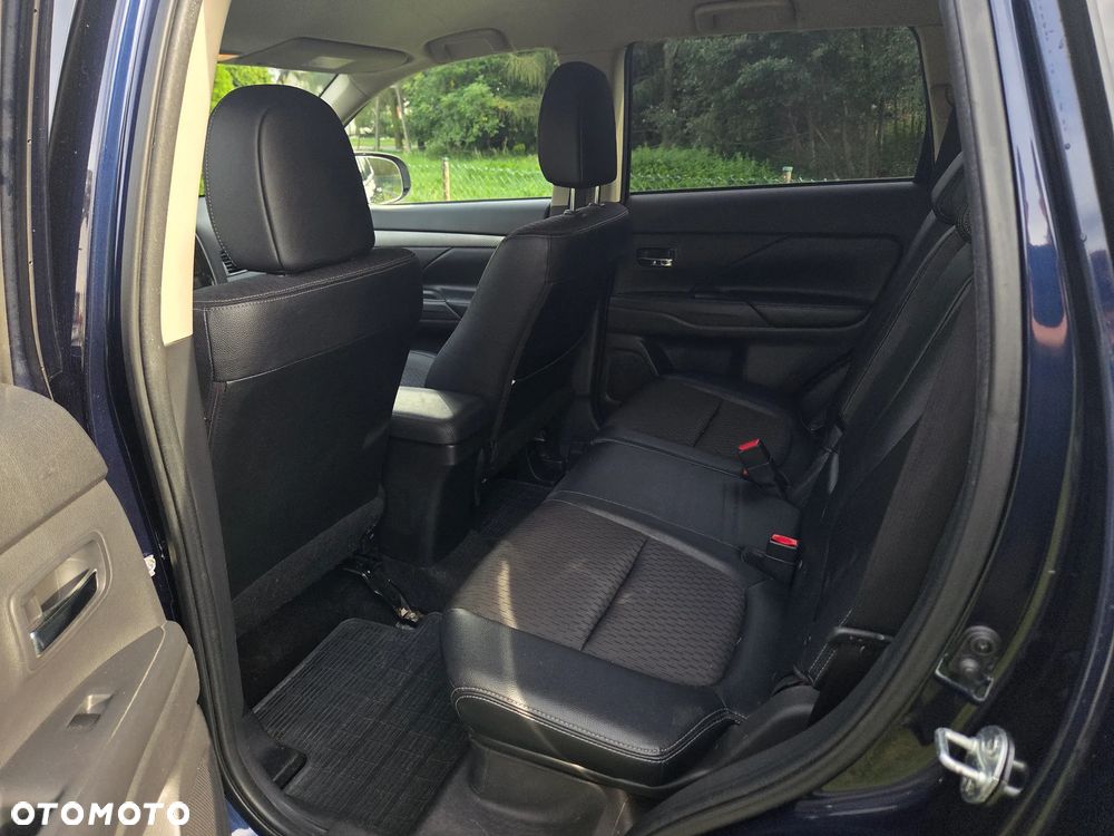 Mitsubishi Outlander 2.2 DID Intense + 4WD - 12