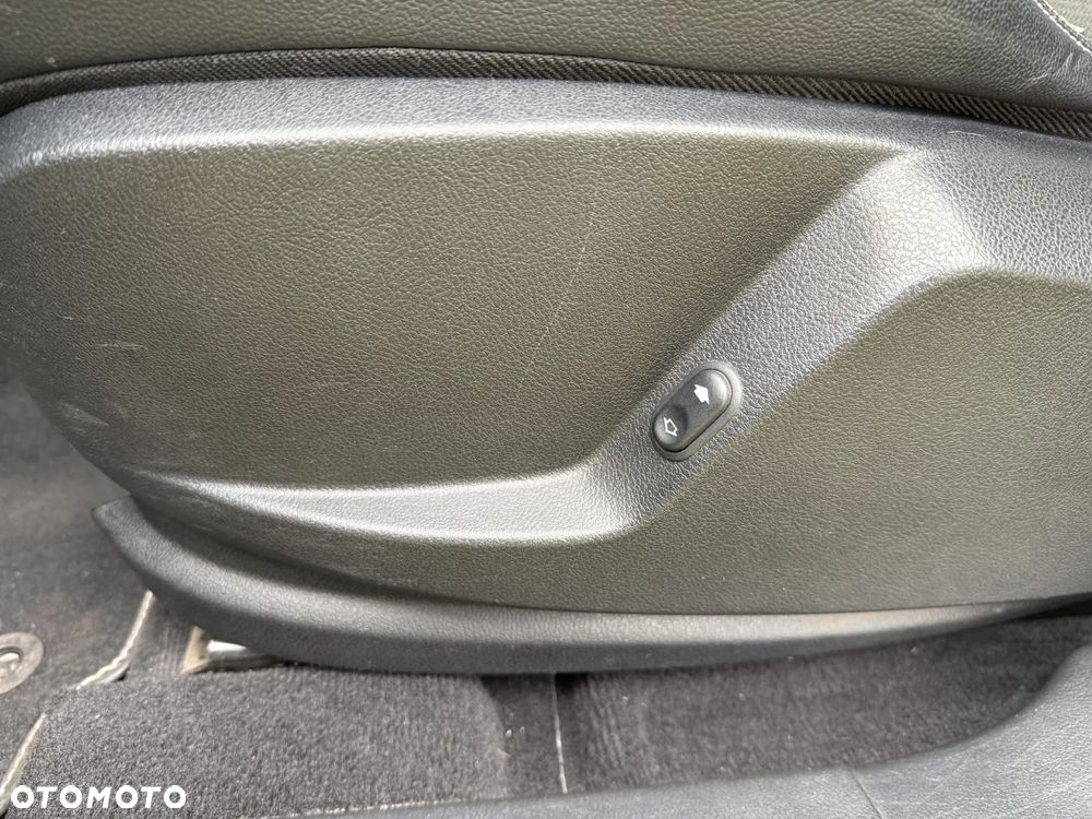 Ford S-Max 2.0 TDCi DPF Titanium - 16