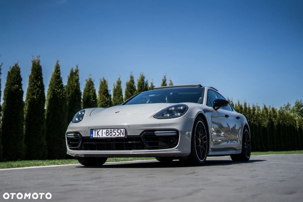 Porsche Panamera - 9