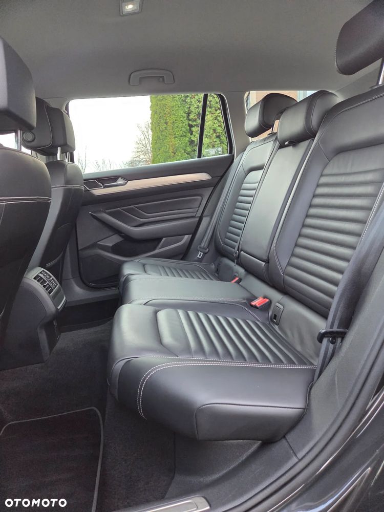 Volkswagen Passat 2.0 TDI BMT Highline - 23