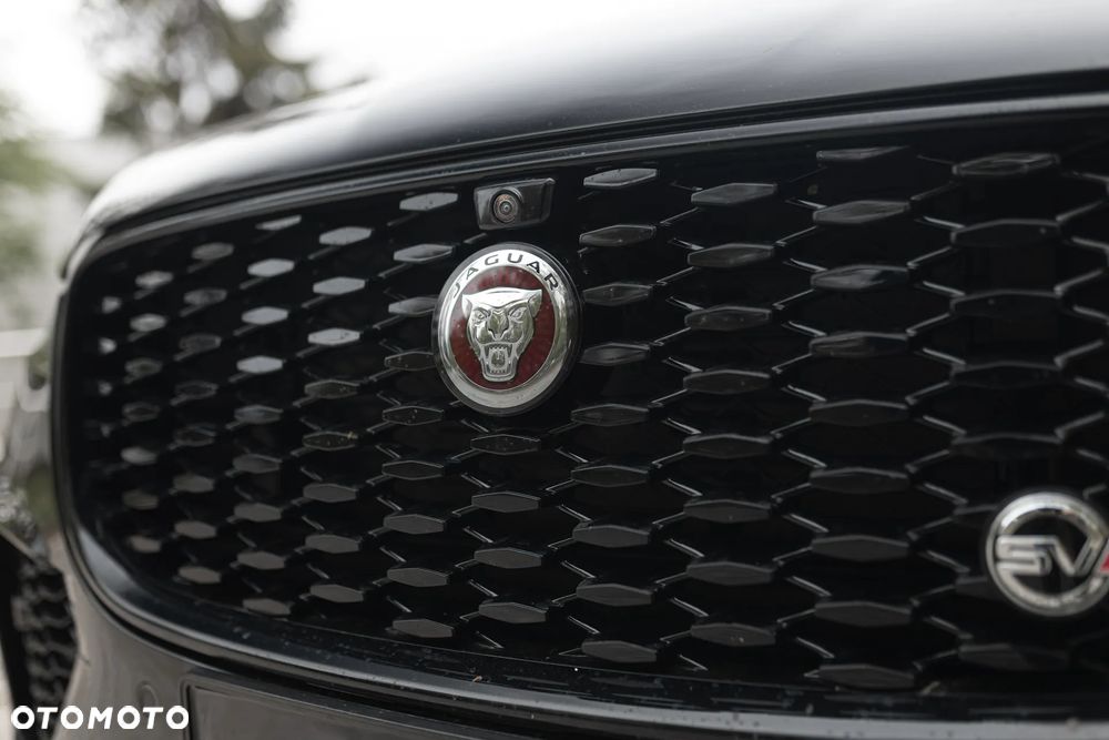 Jaguar F-Pace 5.0 V8 S/C AWD SVR - 5