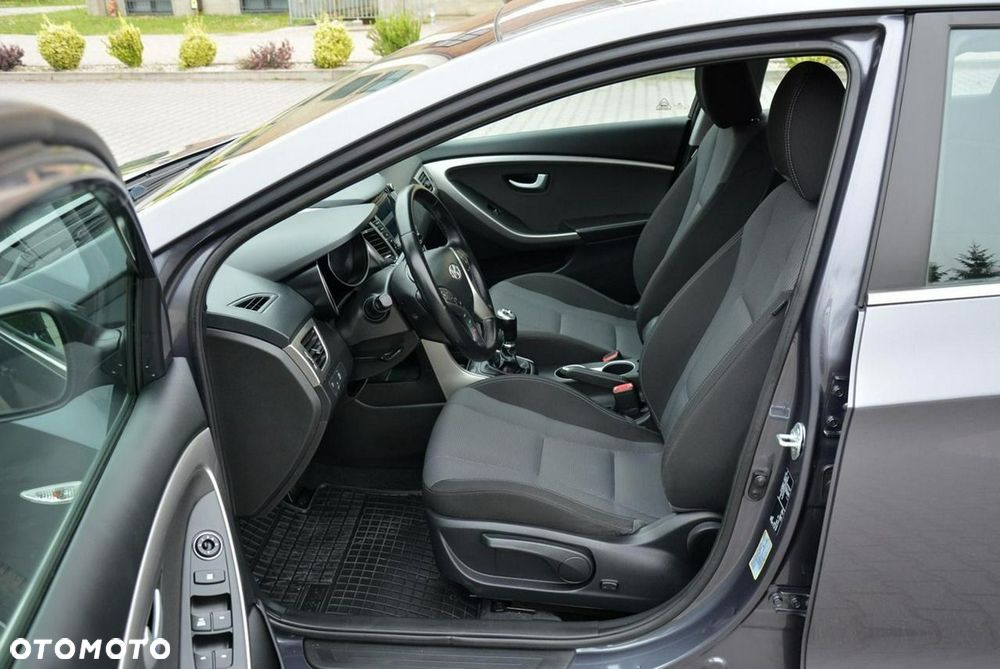 Hyundai i30 1.6 GDI BlueDrive Comfort - 15