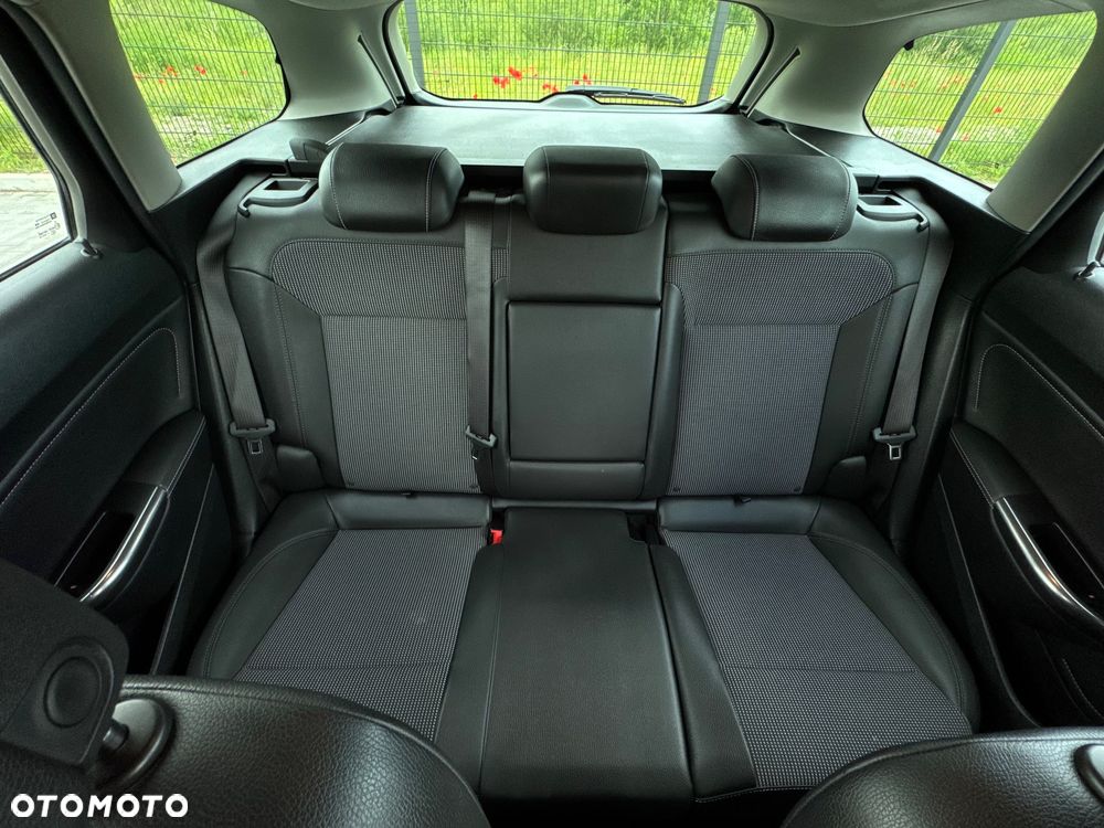 Opel Astra 1.4 T Cosmo S&S - 24