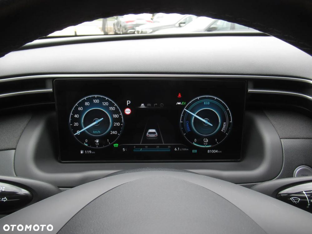Hyundai Tucson 1.6 T-GDi HEV Executive 2WD - 36