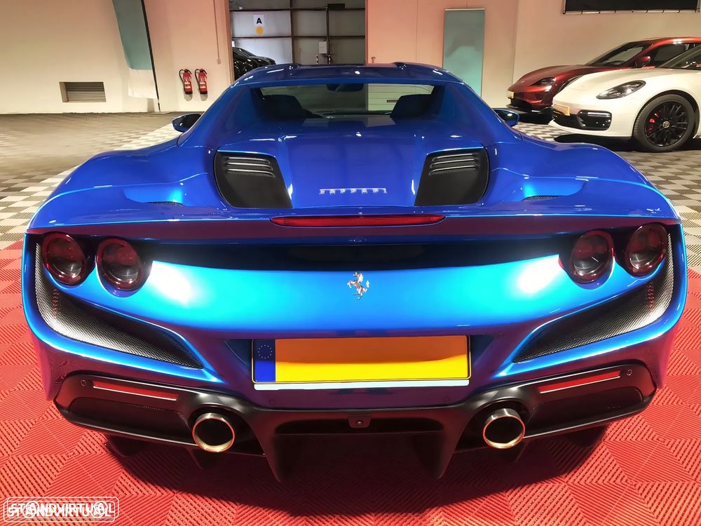 Ferrari F8 Tributo - 6