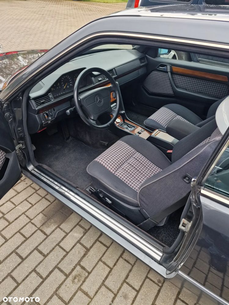 Mercedes-Benz W124 (1984-1993) - 11
