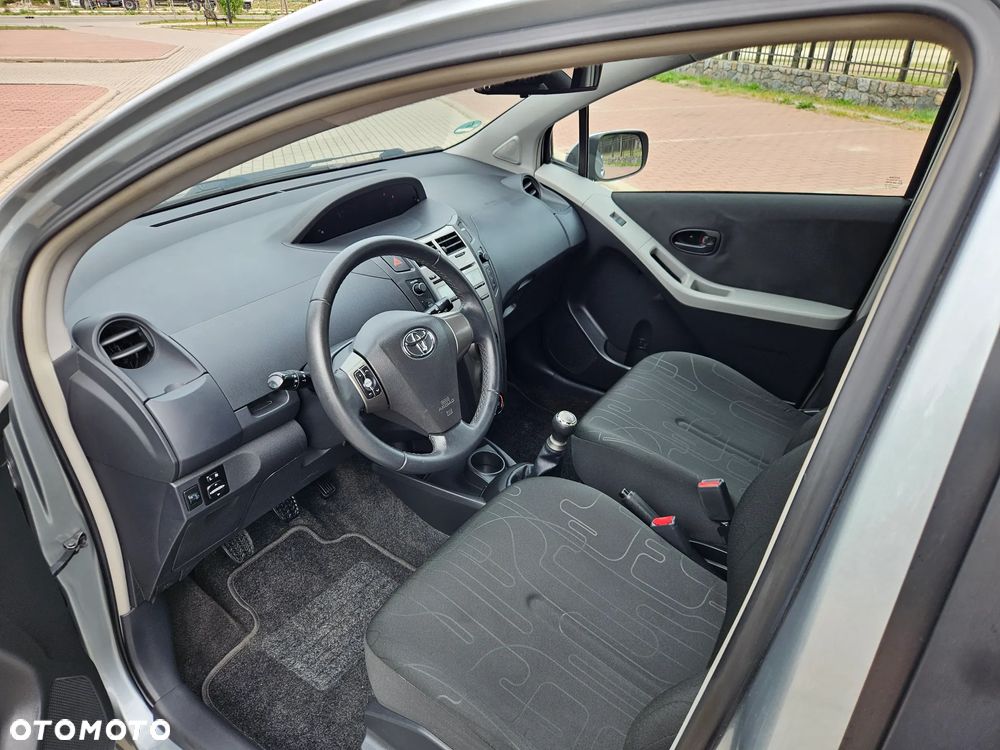 Toyota Yaris 1.0 VVT-i Life - 8