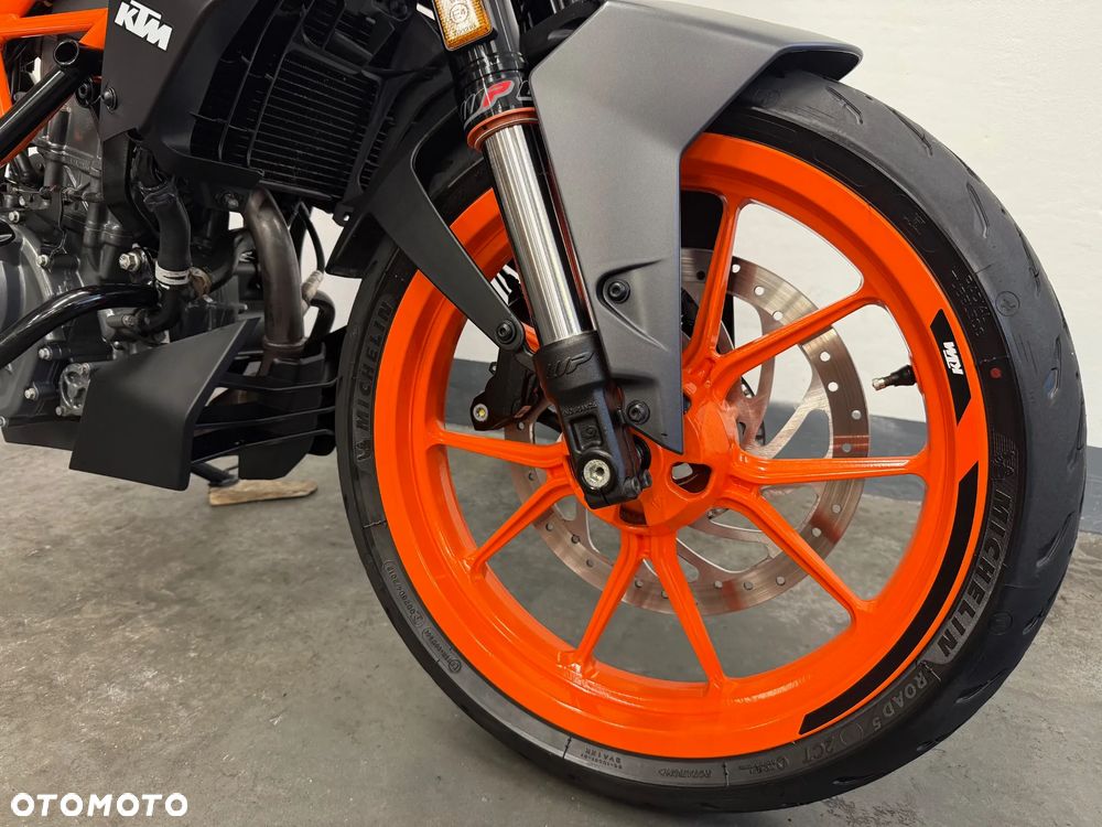 KTM Duke 125 - 31