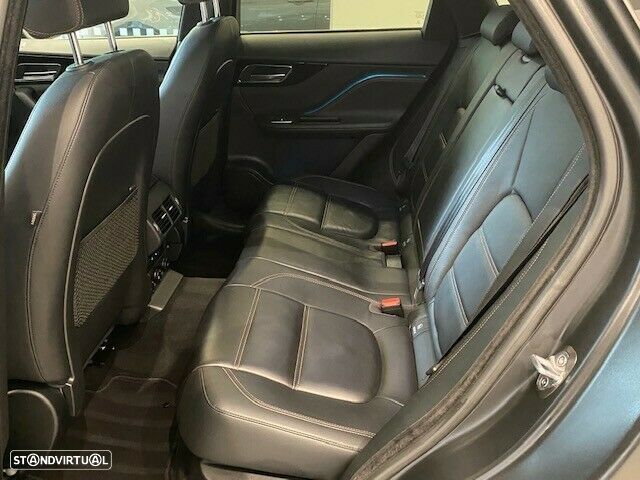 Jaguar F-Pace 20d AWD Aut. Prestige - 12
