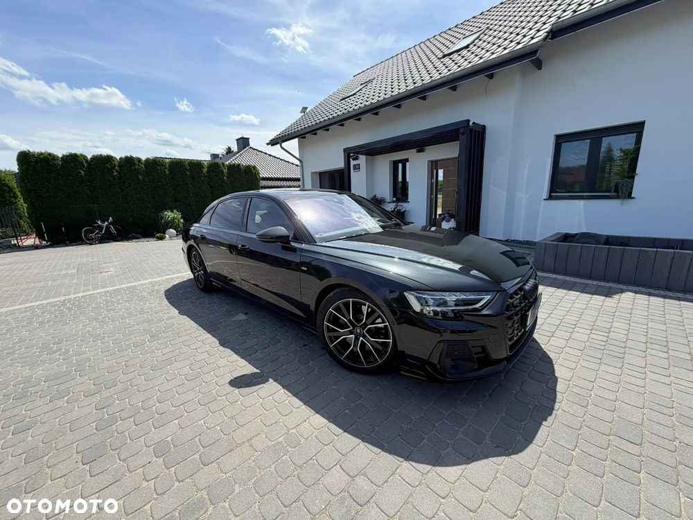 Audi A8 - 1