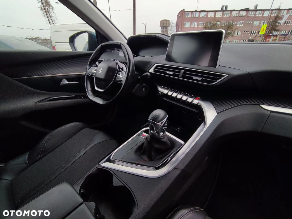 Peugeot 5008 PureTech 130 Stop & Start Active Business-Paket - 26