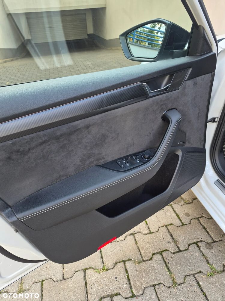 Skoda Superb 2.0 TSI 4x4 Sportline DSG - 12