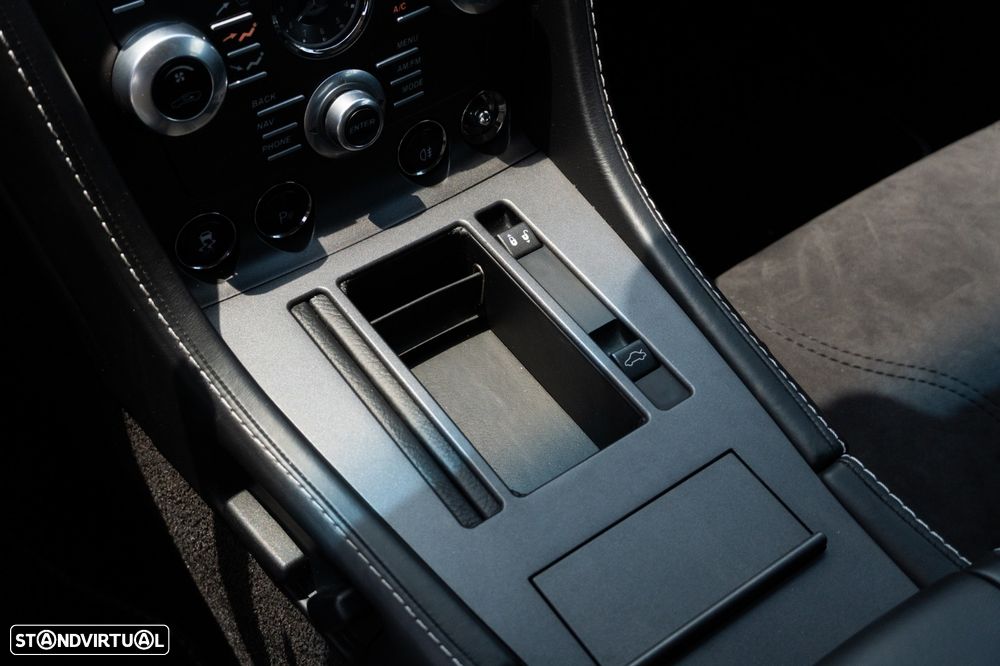 Aston Martin Vantage Coupe V8 Sportshift - 29