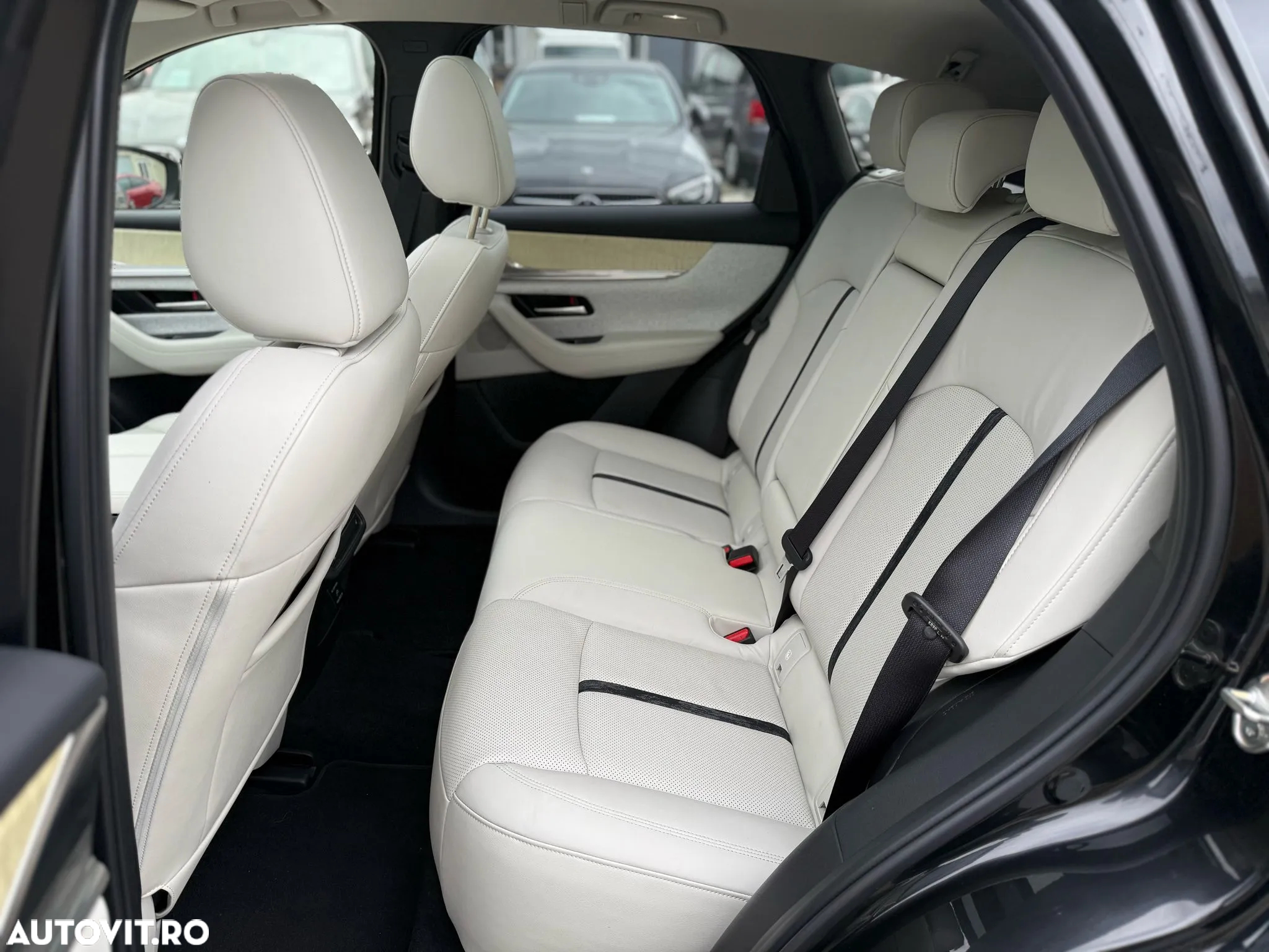 Mazda CX-60 e-Skyactiv PHEV Takumi - 11