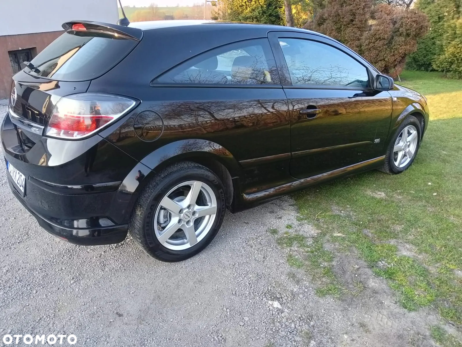 Opel Astra GTC 1.8 Sport - 16
