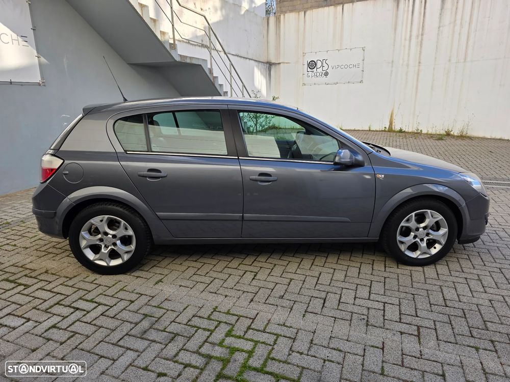 Opel Astra 1.3 CDTI Cosmo - 9