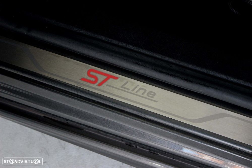 Ford Focus SW - 11